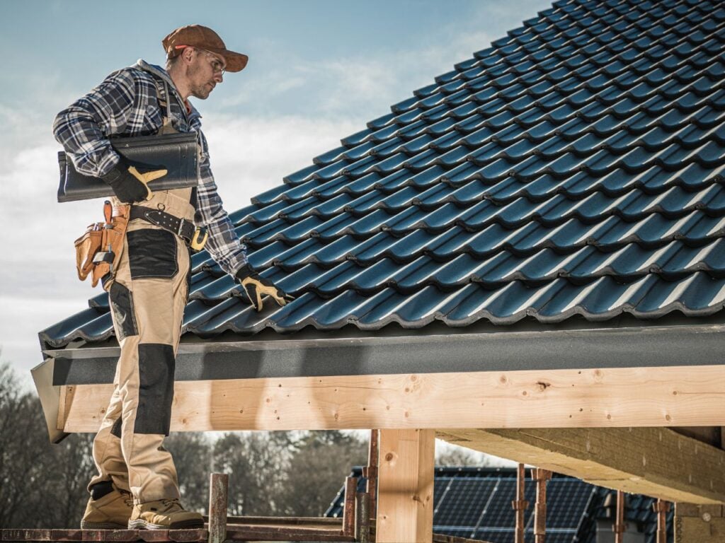 Hiring Roofing contractors 2